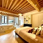 Pure Haven, Luxury And Suite, Old דירה שאמברי