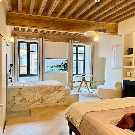 Pure Haven, Luxury And Suite, Old דירה