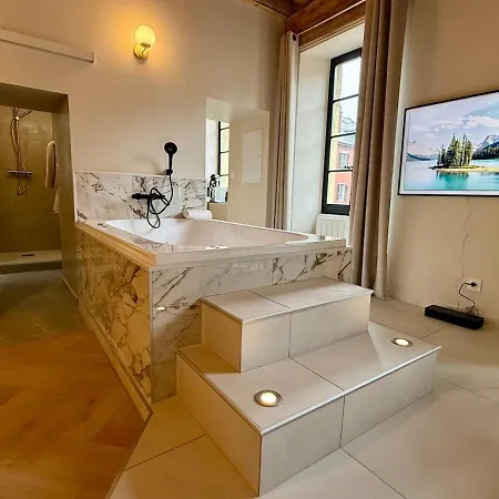 Pure Haven, Luxury And Suite, Old