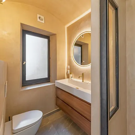 Pure Haven, Luxury And Suite, Old Chambéry